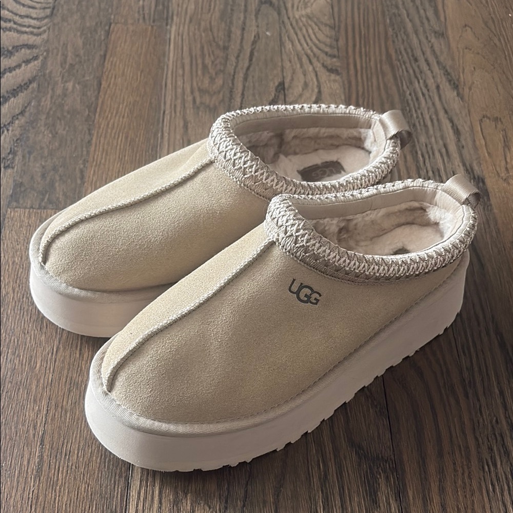 UGG tan platform slippers